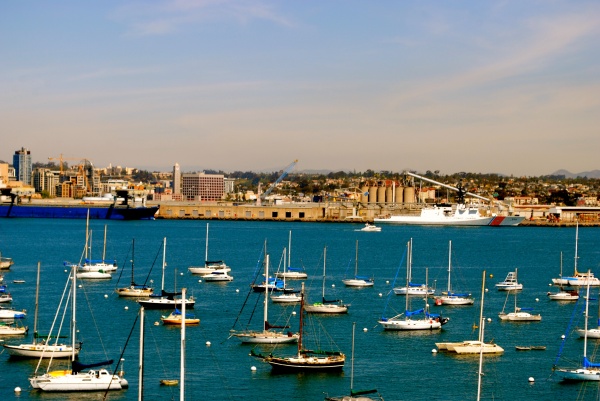 属虎的女孩子七月出生有内涵的名字