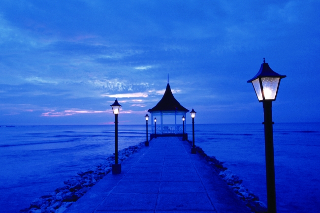 属鼠射手男生喜欢怎样的女人