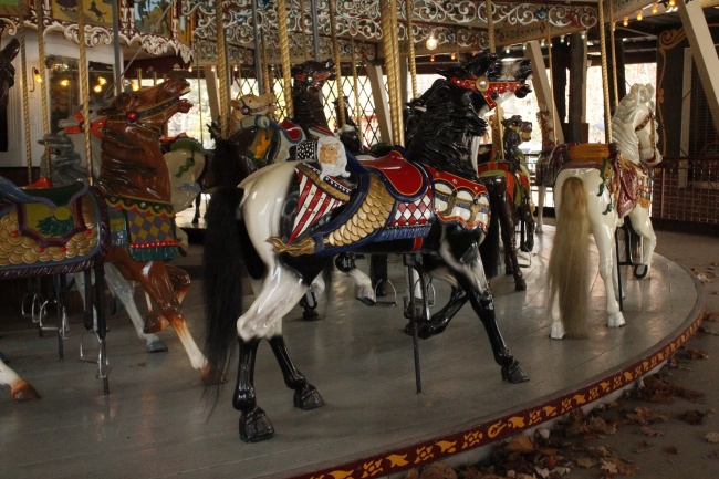 11月中旬真爱来到身边,得月老宠爱的4大星座