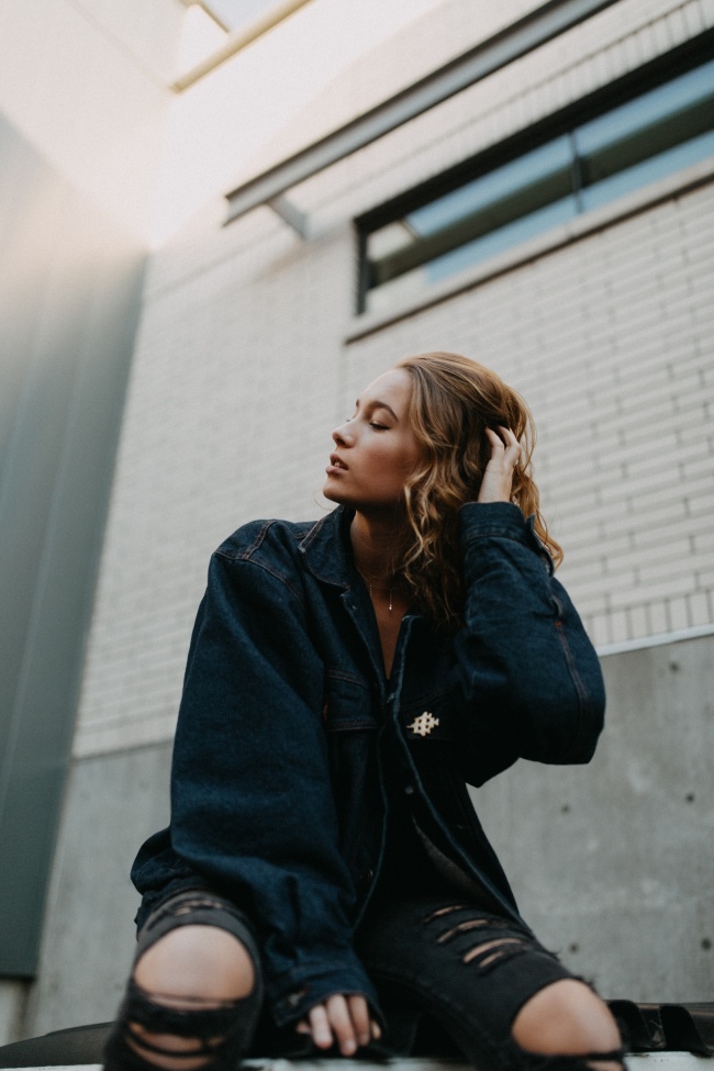 双鱼座容易吸引哪种类型的异性？  浪漫温柔的人