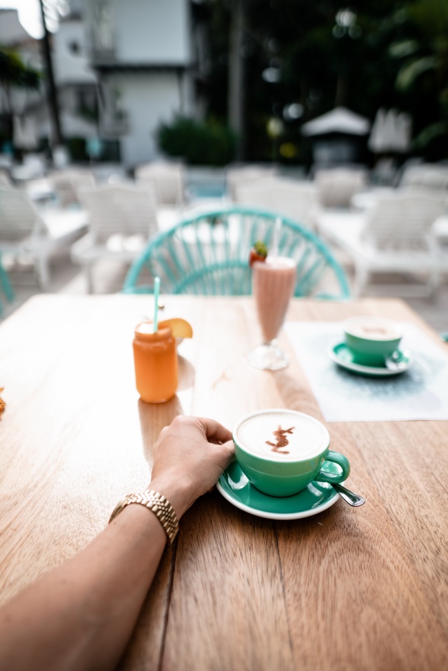 他们聪明一生,最后却难过感情关!在感情中无计可施的星座