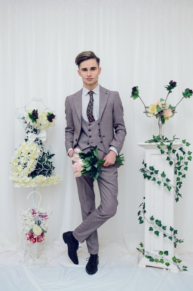 双子如何顺利度过2023年第2波水逆 学会理性面对