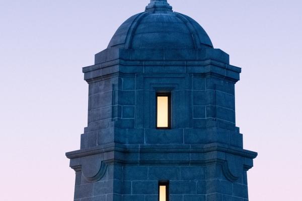 五行属火的字公司起名 五行属火聚财的公司名字