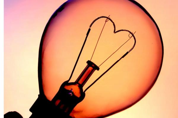 2023年狮子座春节期间爱情运旺吗 感情具体分析