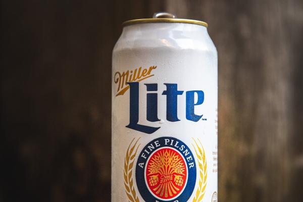 男人是情场高手的特征 鹰勾鼻的男人懂得察言观色