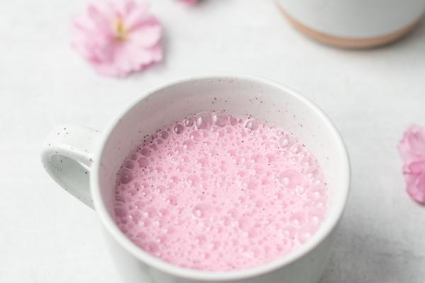 八字的比肩是什么意思 比肩男命配偶比自己大还是小