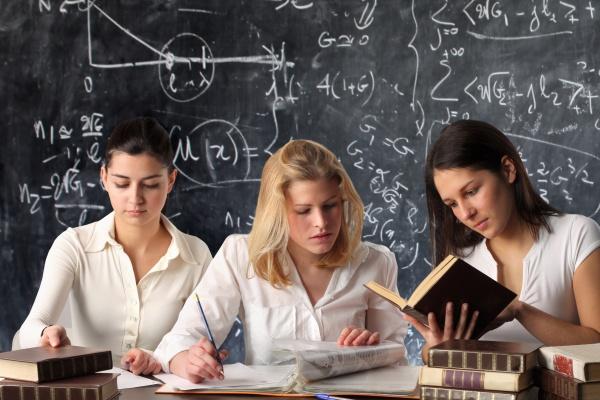 处女座撒谎时啥模样？很不自然