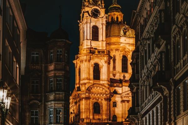 2023年摩羯座婚姻运夏季运程详解  有何恋爱建议