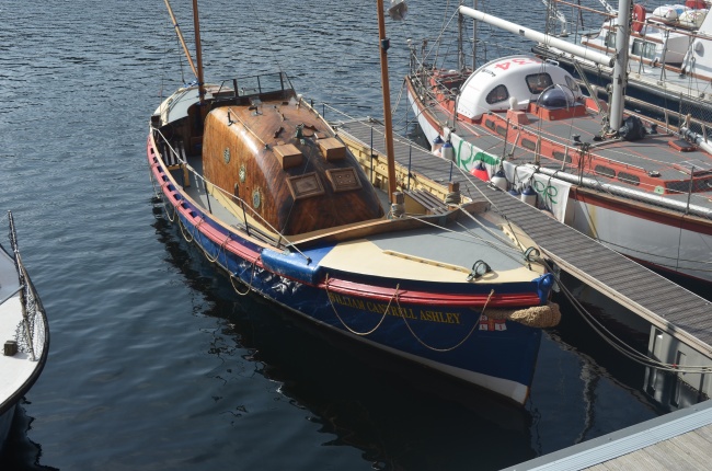 金牛男金牛女相互吸引吗 怎么看出金牛男动心了