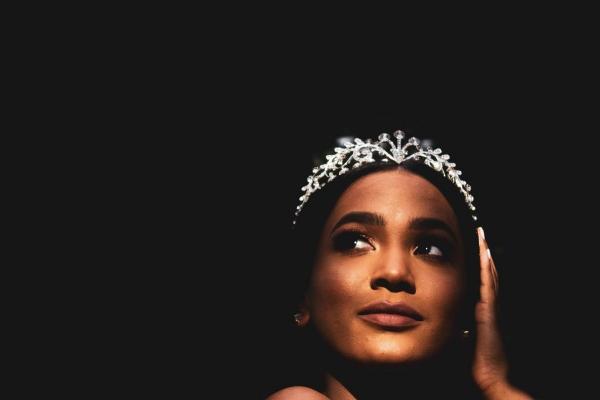 2023年5月15日五行穿衣分享 穿什么颜色衣服最旺运