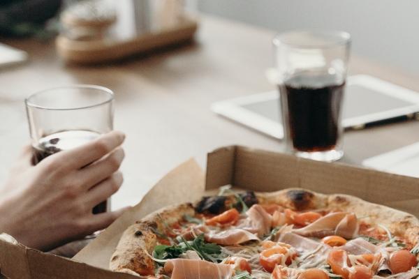 摩羯男把心给了双子女 摩羯男双子女谁控制谁