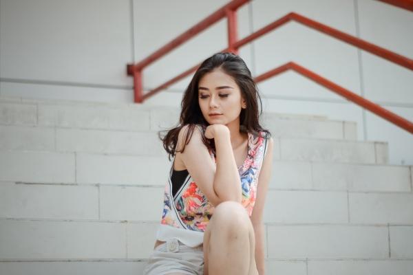 2023年6月21日五行穿衣颜色 今天幸运色是什么