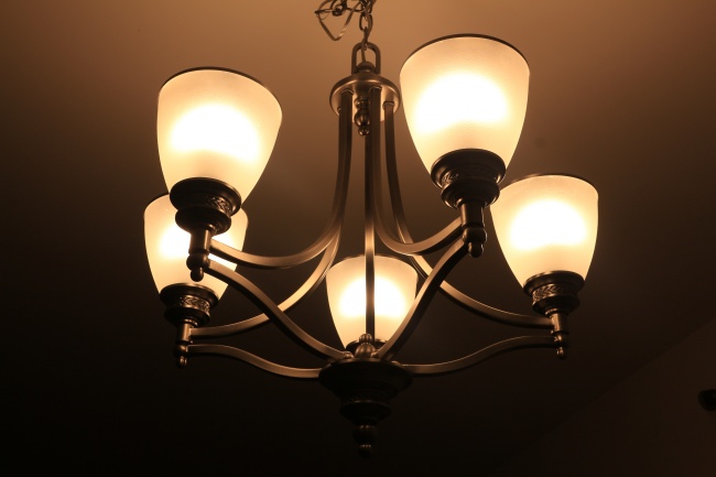 2023年7月12日搬家好吗 今日宜搬家吗