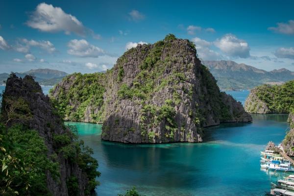 "绝对吸睛!四大生肖女的独特魅力让你成为优质男的挚爱!"