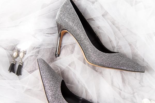 "暧昧魅力放大器!四大生肖女引爆新颖吸引力的热潮!"