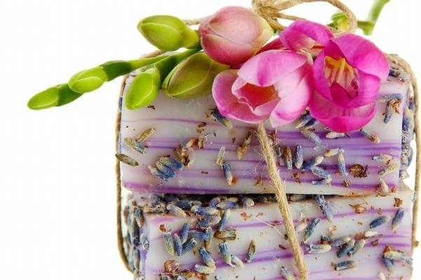 2023年8月11日五行穿衣旺运 穿什么颜色衣服最旺运