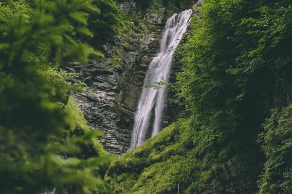 属马的今年多大，2025年属马的几岁