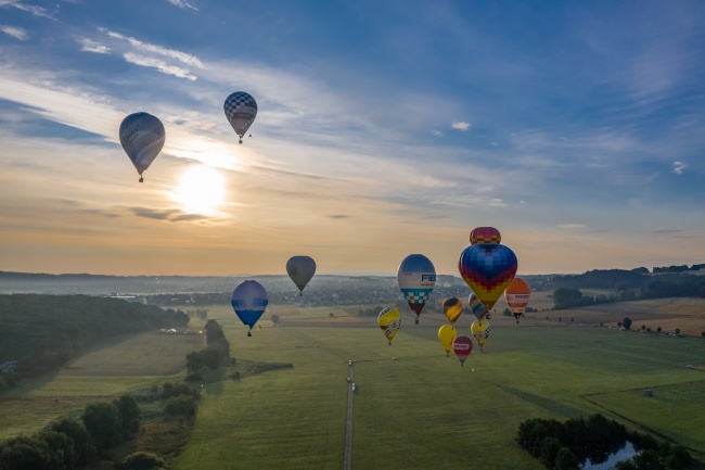 龙男正缘出现的准确时间