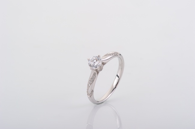 1972年属鼠人五行缺啥