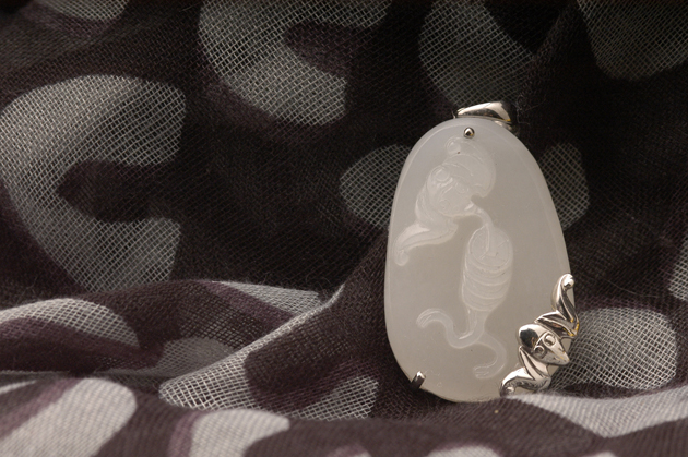 属马戴什么吊坠走好运