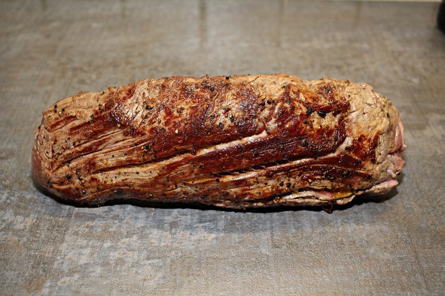 2025属牛人什么颜色最旺