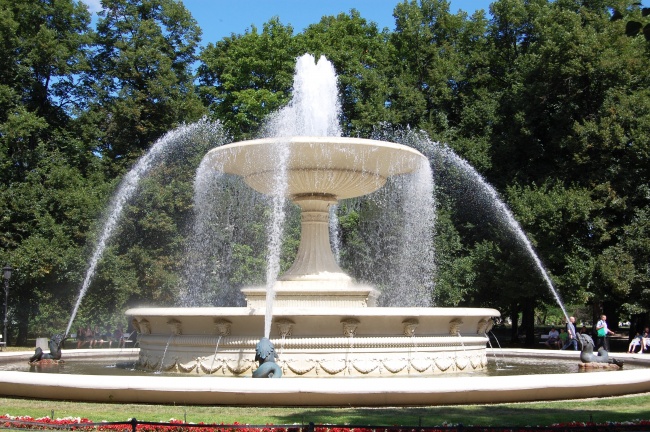 1998属虎男婚姻与命运