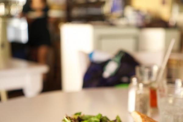 属猪人跟谁一起最幸福