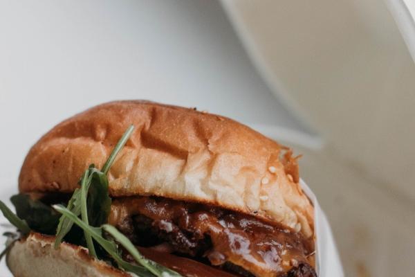 属虎女最好找大几岁