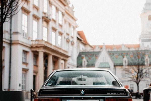 梦见手机弯了是不是好的征兆呢