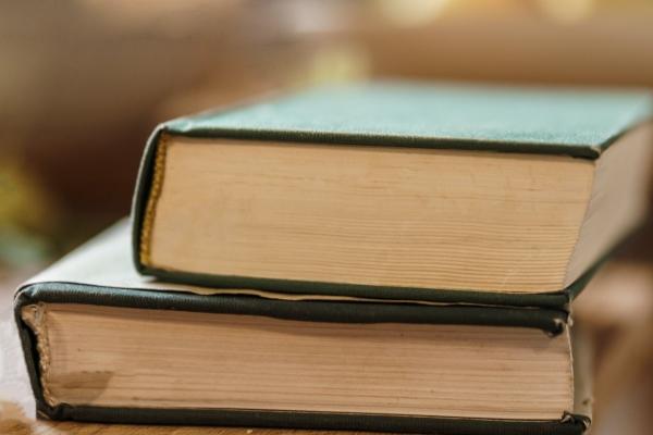 2025年农历4月相亲吉日一览表