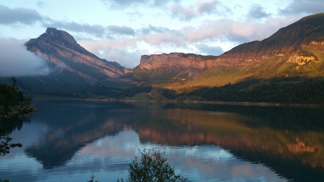 2025年属蛇人的全年运势