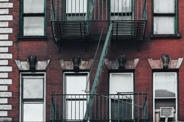 属蛇人和属虎人和不和