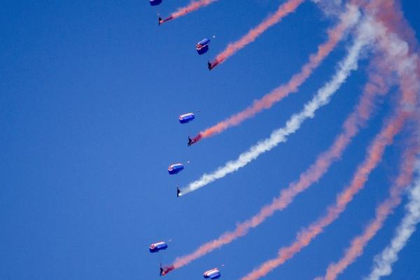 梦到手扶车是什么意思