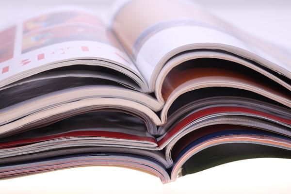 金丝玉最旺的属相女