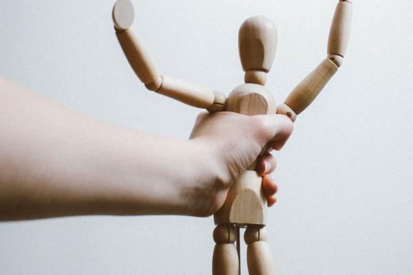 梦到了摸女同事是什么征兆