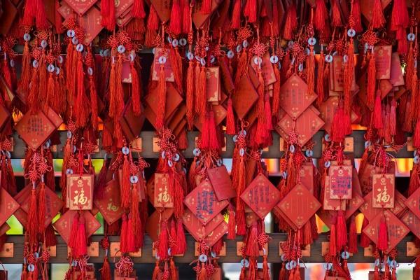 梦到了朋友坠崖是什么意思