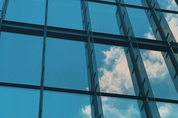 78年属马女人招财颜色