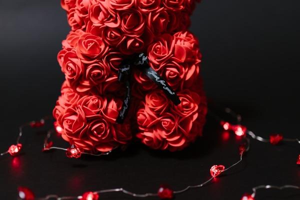 属鸡人2026桃花是谁